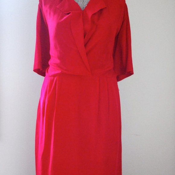 100% Silk Cherry Red Collared Dress - Picture 5 of 12